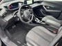 Peugeot 2008 1.2 130pk Allure Pack Automaat | Achteruitrijcamera | Verwarmbare voorstoelen | Navigatie