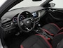 Skoda Kamiq 1.0 TSI 110 pk DSG Monte Carlo | Glazen Panoramadak | Achteruitrijcamera | Cruise Control | Stoelverwarming | 18 inch