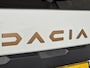 Dacia Jogger 1.6 Hybrid 140 Extreme 7p. APPLE CARPLAY & ANDROID AUTO | STOELVERWARMING | DODEHOEK ASSISTENT | ACHTERUITRIJCAMERA | PARKEERSENSOREN VOOR & ACHTER |