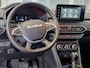 Dacia Jogger 1.6 Hybrid 140 Extreme 7p. APPLE CARPLAY & ANDROID AUTO | STOELVERWARMING | DODEHOEK ASSISTENT | ACHTERUITRIJCAMERA | PARKEERSENSOREN VOOR & ACHTER |