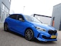 BMW 1-Serie M135i xDrive High Executive PANORAMADAK|HARMAN/KARDON|DODEHOEK DETECTIE|ACHTERUIT RIJ CAMERA|SPORT STOELEN|KEYLESS ENTRY/GO|NAVIGATIE|LASER KOPLAMPEN | STOEL VERWARMING |