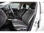 Volkswagen Polo 1.0 TSI Highline | Stoelverwarming | Parkeersensoren | Navigatie