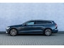 Volvo V60 T8 Recharge AWD Inscription | Trekhaak | Adaptieve Cruise Control | Panoramadak | Parkeercamera | Donker glas | Stoel-/Stuurverwarming |