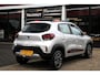 Dacia Spring Comfort Plus 27 kWh - LEDER INTERIEUR, CAMERA, CRUISE CONTROL, 230KM ACTIERADIUS!