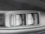 MG ZS MG EV Luxury 45 kWh | Apple Carplay / Android Auto | Camera | Stoelverwarming | Schuif/Kanteldak | Lichtmetalen Velgen | Dodehoekdetectie |