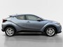 Toyota C-HR Check uitvoering | Achteruitrijcamera | Navigatie | Lichtmetalen velgen | Climate | Cruise | Telefoon |