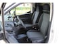 Opel Combo 136pk L1 50kWh | Navigatie | Climate control | Cruise control | Stuurverwarming | Carplay | Houtenvloer/wanden | PDC A