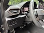 CUPRA Leon Sportstourer 1.5 eTSI Performance l PANO-DAK l ACC l BLIS l CAMERA l ECC l LED l NAVI l SCHAALSTOELEN l 11.000km