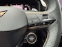 CUPRA Leon Sportstourer 1.5 eTSI Performance l PANO-DAK l ACC l BLIS l CAMERA l ECC l LED l NAVI l SCHAALSTOELEN l 11.000km