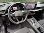 CUPRA Leon Sportstourer 1.5 eTSI Performance l PANO-DAK l ACC l BLIS l CAMERA l ECC l LED l NAVI l SCHAALSTOELEN l 11.000km