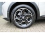 Alfa Romeo Junior 1.2 Turbo Hybrid Ibrida Speciale | Direct beschikbaar | Navigatie | Adaptieve Cruise | Led | Camera | Stoelverwarming Actieweken 1 t/m 15 november!