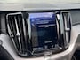 Volvo XC60 T8 Twin Engine AWD Polestar Engineered | Panoramadak | Head-up Display | Stoel & Stuurwiel verwarming | Harman Kardon | BLIS | Adaptieve Cruise Control | 360º Camera | Keyless | 22'' Lichtmetalen Velgen |