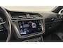 Volkswagen Tiguan 1.4 TSI 4Motion Highline Business R CAMERA TREKHAAK ECC LM CRUISE PANO.
