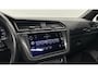 Volkswagen Tiguan 1.4 TSI 4Motion Highline Business R CAMERA TREKHAAK ECC LM CRUISE PANO.