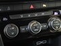 Volkswagen T-Roc 1.5 TSI Sport | Trekhaak | Digital cockpit Pro | LED verlichting | Navigatie | Adaptieve cruise control | Parkeersensoren | CarPlay |