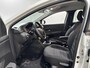 Dacia Sandero 90PK TCe Expression | Navi | Airco | Parkeersensoren | Cruise Control | Apple CarPlay/Android Auto | Licht & Regen Sensor | Full LED | Armsteun |