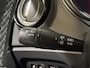 Renault Captur 90PK TCe Intens | Easy Life Pack | Climate Control | Cruise Control | Licht & Regen Sensor | Navi | Camera | Full LED | Lichtmetalen Velgen | Parkeersensoren |