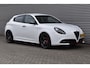 Alfa Romeo Giulietta 1.7 TBI Turbo Veloce 240-PK, Airco, Ecc, Cruise, Navi, Trekhaak.