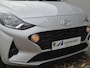 Hyundai i10 1.0 i- Comfort Handgeschakeld / Airco / Stuur-, en Stoelverwarming / Cruise control / Parkeersensoren achter / Elektrische ramen voor / DAB radio / Dealer onderhouden /