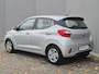 Hyundai i10 1.0 i- Comfort Handgeschakeld / Airco / Stuur-, en Stoelverwarming / Cruise control / Parkeersensoren achter / Elektrische ramen voor / DAB radio / Dealer onderhouden /