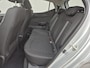 Hyundai i10 1.0 i- Comfort Handgeschakeld / Airco / Stuur-, en Stoelverwarming / Cruise control / Parkeersensoren achter / Elektrische ramen voor / DAB radio / Dealer onderhouden /