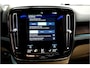 Volvo XC40 1.5 T5 Plug-in Hybrid 193kW/262pk DCT7 Ultimate Bright FACELIFT! PANORAMADAK + HARMAN/KARDON + ADAPT.CRUISE + PILOT ASSIST + NAVI SENSUS + BLIS + LANE ASSIST + EL.STOELEN + STOEL-&STUURVERWARMING + CAMERA + KEYLESS + PARKSENSOREN V&A + 19” LM-VELGEN!!
