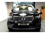 Volvo XC40 1.5 T5 Plug-in Hybrid 193kW/262pk DCT7 Ultimate Bright FACELIFT! PANORAMADAK + HARMAN/KARDON + ADAPT.CRUISE + PILOT ASSIST + NAVI SENSUS + BLIS + LANE ASSIST + EL.STOELEN + STOEL-&STUURVERWARMING + CAMERA + KEYLESS + PARKSENSOREN V&A + 19” LM-VELGEN!!
