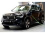 Volvo XC40 1.5 T5 Plug-in Hybrid 193kW/262pk DCT7 Ultimate Bright FACELIFT! PANORAMADAK + HARMAN/KARDON + ADAPT.CRUISE + PILOT ASSIST + NAVI SENSUS + BLIS + LANE ASSIST + EL.STOELEN + STOEL-&STUURVERWARMING + CAMERA + KEYLESS + PARKSENSOREN V&A + 19” LM-VELGEN!!