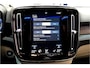 Volvo XC40 1.5 T5 Plug-in Hybrid 193kW/262pk DCT7 Ultimate Bright FACELIFT! PANORAMADAK + HARMAN/KARDON + ADAPT.CRUISE + PILOT ASSIST + NAVI SENSUS + BLIS + LANE ASSIST + EL.STOELEN + STOEL-&STUURVERWARMING + CAMERA + KEYLESS + PARKSENSOREN V&A + 19” LM-VELGEN!!