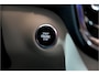Volvo XC40 1.5 T5 Plug-in Hybrid 193kW/262pk DCT7 Ultimate Bright FACELIFT! PANORAMADAK + HARMAN/KARDON + ADAPT.CRUISE + PILOT ASSIST + NAVI SENSUS + BLIS + LANE ASSIST + EL.STOELEN + STOEL-&STUURVERWARMING + CAMERA + KEYLESS + PARKSENSOREN V&A + 19” LM-VELGEN!!