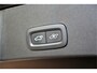 Volvo XC40 1.5 T5 Plug-in Hybrid 193kW/262pk DCT7 Ultimate Bright FACELIFT! PANORAMADAK + HARMAN/KARDON + ADAPT.CRUISE + PILOT ASSIST + NAVI SENSUS + BLIS + LANE ASSIST + EL.STOELEN + STOEL-&STUURVERWARMING + CAMERA + KEYLESS + PARKSENSOREN V&A + 19” LM-VELGEN!!
