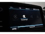 Peugeot 208 1.2 PureTech Blue Lease Executive > Cruise control/Navigatie/Parkeersensor a...