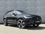 Volvo XC60 2.0 T6 Plug-in hybrid AWD Ultra Black Edition | Luchtvering | Bowers en Wilkins audio | Panoramadak | Geventileerde nappa lederen stoelen | Extra getint glas | 22'' velgen | 360 camera