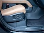 Land Rover Defender 110 2.0 P300e 110 X-Dynamic HSE l NP €126.834 l Trekhaak l Schuif-/kantel Panorama dak l Black Pack l 22 Inch