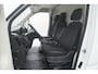 Peugeot Boxer 330 2.2 BlueHDi 140 L2H2 Premium | Navigatie | Houtenvloer In Laadruimte | Airco