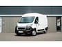 Peugeot Boxer 330 2.2 BlueHDi 140 L2H2 Premium | Navigatie | Houtenvloer In Laadruimte | Airco