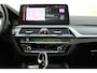 BMW 5-Serie 520i Business Edition Plus M-Sport - Schuif kanteldak - Laserlight - 19 inch Goed onderhouden