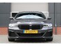 BMW 5-Serie 520i Business Edition Plus M-Sport - Schuif kanteldak - Laserlight - 19 inch- Lederen bekleding - Comfort zetels - Goed onderhouden - Nederlandse BMW