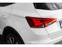 SEAT Arona FR Anniversary | Achteruitrijcamera | Airconditioning automatisch met 2-zone-temperatuurregeling | Automatisch dimmende binnenspiegel Demo | Op=Op | Achteruitrijcamera | Cruise Control | App-Connect | Sport Uitvoering |