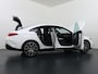 Mercedes-Benz CLA 250+ Launch Edition 85 kWh Accu | Trekhaak Wegklapbaar | Memorystoelen | Warmtepomp | Multibeam Led | Stoelverwarming Voorin | Distronic Cruise Control | Achteruitrijcamera | Nightpakket | Dodehoekassistent