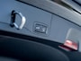 Porsche Taycan Cross Turismo 4 93 kWh | Dual View | Achteras besturing | BOSE Audio | Warmtepomp | Panoramadak | 4 +1 Zits | Carbon | Sport Chrono | Stoelverwarming | Sportstoelen 18 Voudig | 360 Camera | Leder |