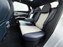 BYD Atto 3 60kWh Design SOH 100% Panoramadak Leder+Elektr.Verst. Warmtepomp Adaptieve Cruise 360°Camera Apple Carplay Android Auto Elektr.Achterklep Design Verkeersbord detectie WiFi DAB Led Rijstrooksensor Keyless Smartphone Entry Fabrieksgarantie tot 20-12-2028/150.000km Garantie op de LFP Accu tot 20-12-2030/200.000km €44.000,- Nieuw!