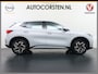 BYD Atto 3 60kWh Design SOH 100% Panoramadak Leder+Elektr.Verst. Warmtepomp Adaptieve Cruise 360°Camera Apple Carplay Android Auto Elektr.Achterklep Design Verkeersbord detectie WiFi DAB Led Rijstrooksensor Keyless Smartphone Entry Fabrieksgarantie tot 20-12-2028/150.000km Garantie op de LFP Accu tot 20-12-2030/200.000km €44.000,- Nieuw!