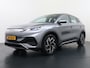 BYD Atto 3 60kWh Design SOH 98% Panoramadak Leder+Elektr.Verst. Warmtepomp Adaptieve Cruise 360°Camera Apple Carplay Android Auto Elektr.Achterklep Design Verkeersbord detectie WiFi DAB Led Rijstrooksensor Keyless Smartphone Entry Fabrieksgarantie tot 20-12-2028/150.000km Garantie op de LFP Accu tot 20-12-2030/200.000km €44.000,- Nieuw!