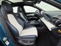 BYD Atto 3 60kWh Design SOH 98% Panoramadak Leder+Elektr.Verst. Warmtepomp Adaptieve Cruise 360°Camera Apple Carplay Android Auto Elektr.Achterklep Design Verkeersbord detectie WiFi DAB Led Rijstrooksensor Keyless Smartphone Entry Fabrieksgarantie tot 12-12-2028/150.000km Garantie op de LFP Accu tot 12-12-2030/200.000km €44.000,- Nieuw!