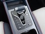 BYD Atto 3 60kWh Design SOH 98% Panoramadak Leder+Elektr.Verst. Warmtepomp Adaptieve Cruise 360°Camera Apple Carplay Android Auto Elektr.Achterklep Design Verkeersbord detectie WiFi DAB Led Rijstrooksensor Keyless Smartphone Entry Fabrieksgarantie tot 12-12-2028/150.000km Garantie op de LFP Accu tot 12-12-2030/200.000km €44.000,- Nieuw!