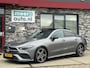 Mercedes-Benz CLA 200 AMG PANO l SFEER l MATRIX l KEYLESS l CAMERA l SOUND l EL- STOEL l TREKHAAK l ORG.NL l 1e EIG