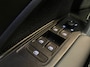 Volkswagen Tiguan Life Edition 1.5 eHybrid | Panoramdak | Elektrisch wegklapbare trekhaak | Geheel nieuw |