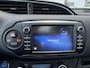 Toyota Yaris 1.5 Hybrid Bi-Tone Plus | Panoramadak | Cruise control | Climate