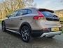 Volvo V40 Cross Country 2.5 T5 AWD / Dealer Onderhouden!